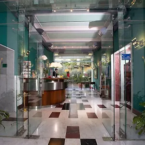 **** Hotel Ateneo Garden Palace Włochy